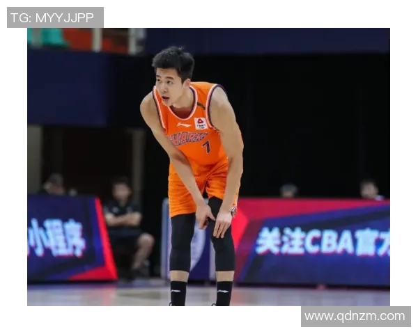 重庆篮球队以52分领跑精英赛积分榜展现强劲实力